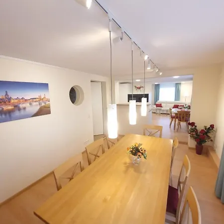 Hébergement de vacances Liebevoll Eingerichtetes Haus Mit Grossem Garten In - Telefonnummer Und Video Unter Www Fhvn De *