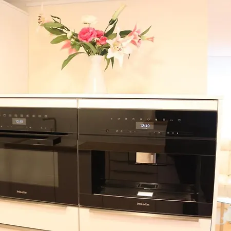Liebevoll Eingerichtetes Haus Mit Grossem Garten In - Telefonnummer Und Video Unter Www Fhvn De Dresden