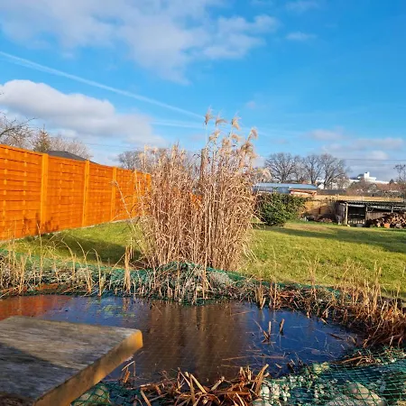 Liebevoll Eingerichtetes Haus Mit Grossem Garten In - Telefonnummer Und Video Unter Www Fhvn De * 德累斯顿