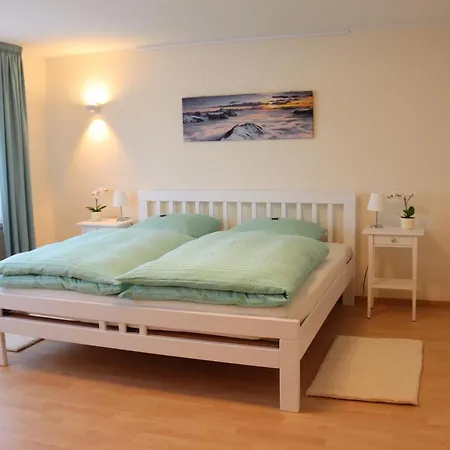 Liebevoll Eingerichtetes Haus Mit Grossem Garten In - Telefonnummer Und Video Unter Www Fhvn De Prázdninový dům *